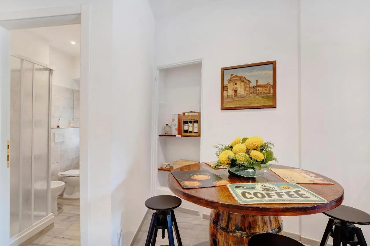 G House Dolceacqua Apartment 0*,